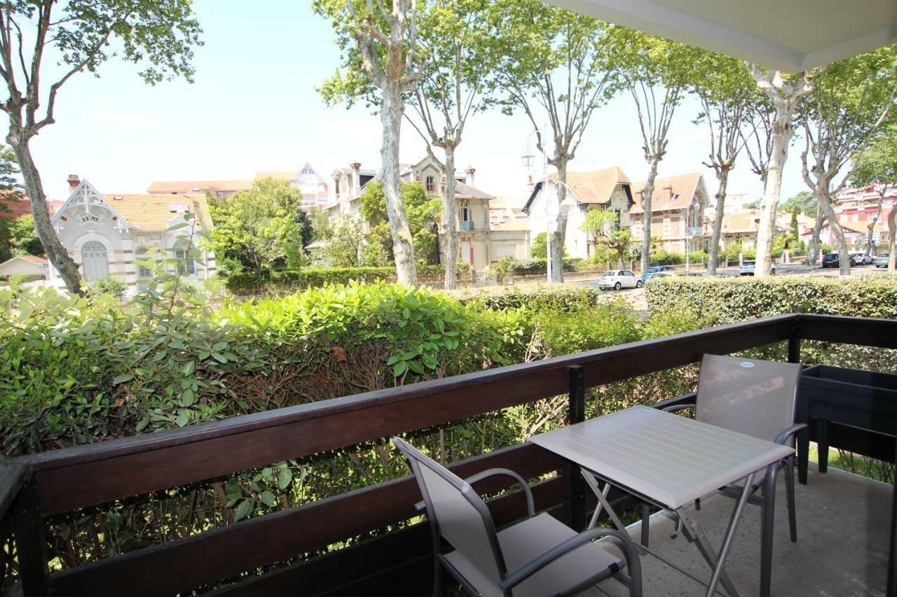 Bel Appt T2 Centre-Ville D'Arcachon Avec Terrasse Et Parking Esterno foto