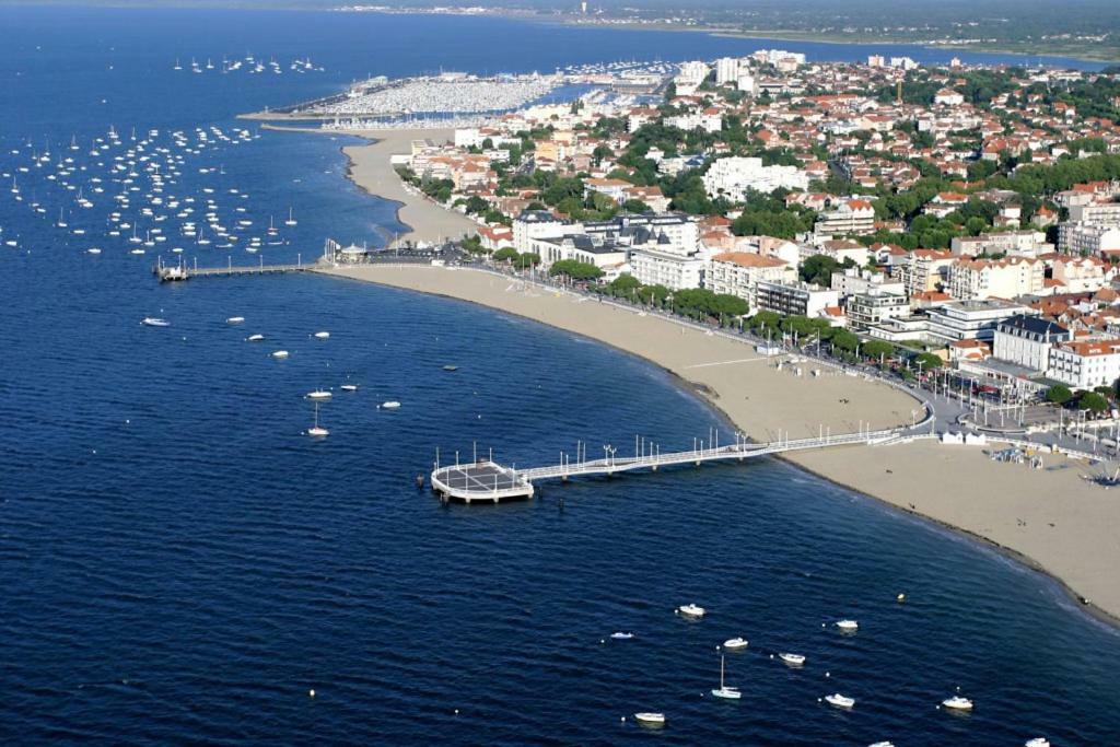 Bel Appt T2 Centre-Ville D'Arcachon Avec Terrasse Et Parking Esterno foto